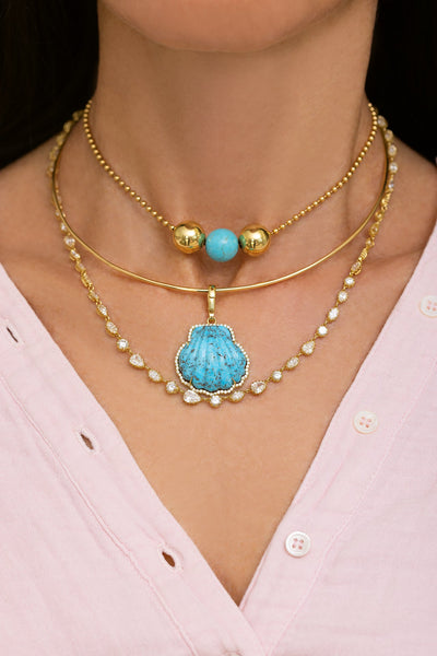 Carved Stone Shell In Diamond Frame Charm