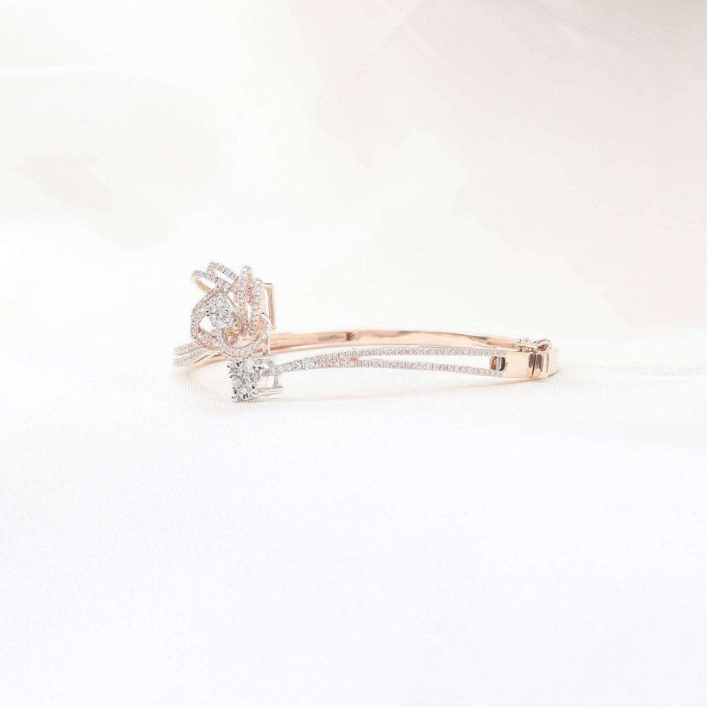 Flower Love Lab Diamond Bracelet
